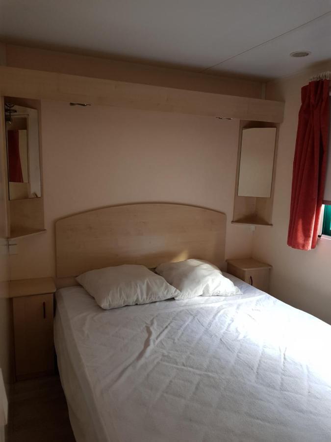 Camping Au Bois Dormant Hotel Chauffour-sur-Vell Exterior foto