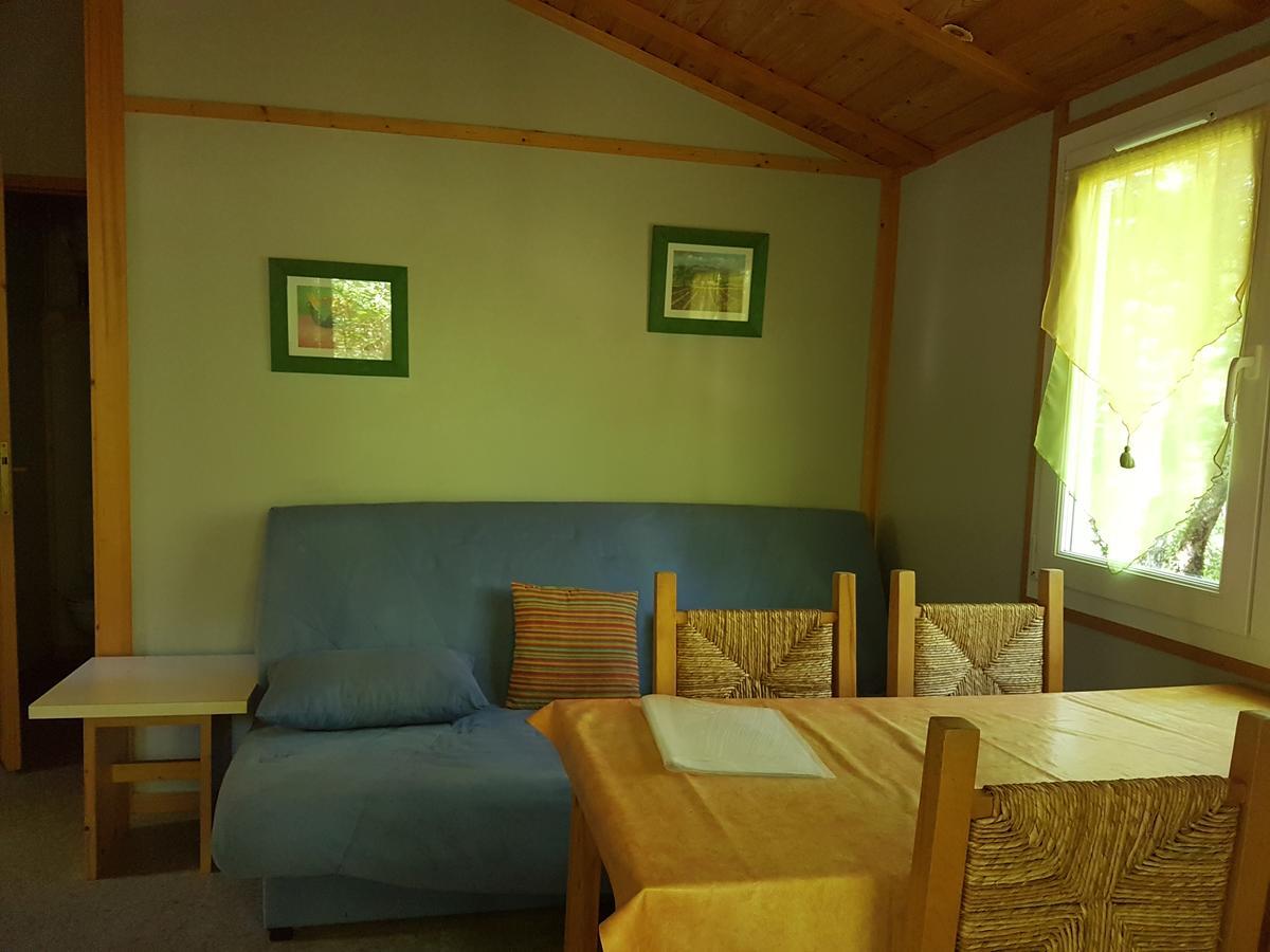 Camping Au Bois Dormant Hotel Chauffour-sur-Vell Exterior foto