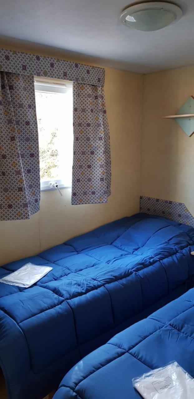 Camping Au Bois Dormant Hotel Chauffour-sur-Vell Exterior foto